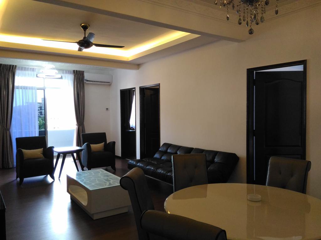 Midcity Service Suite Malacca Kültér fotó