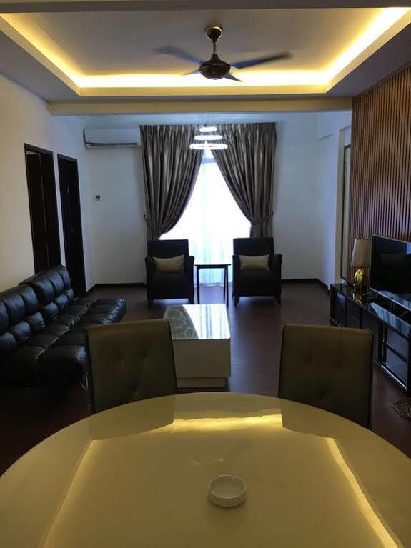 Midcity Service Suite Malacca Kültér fotó